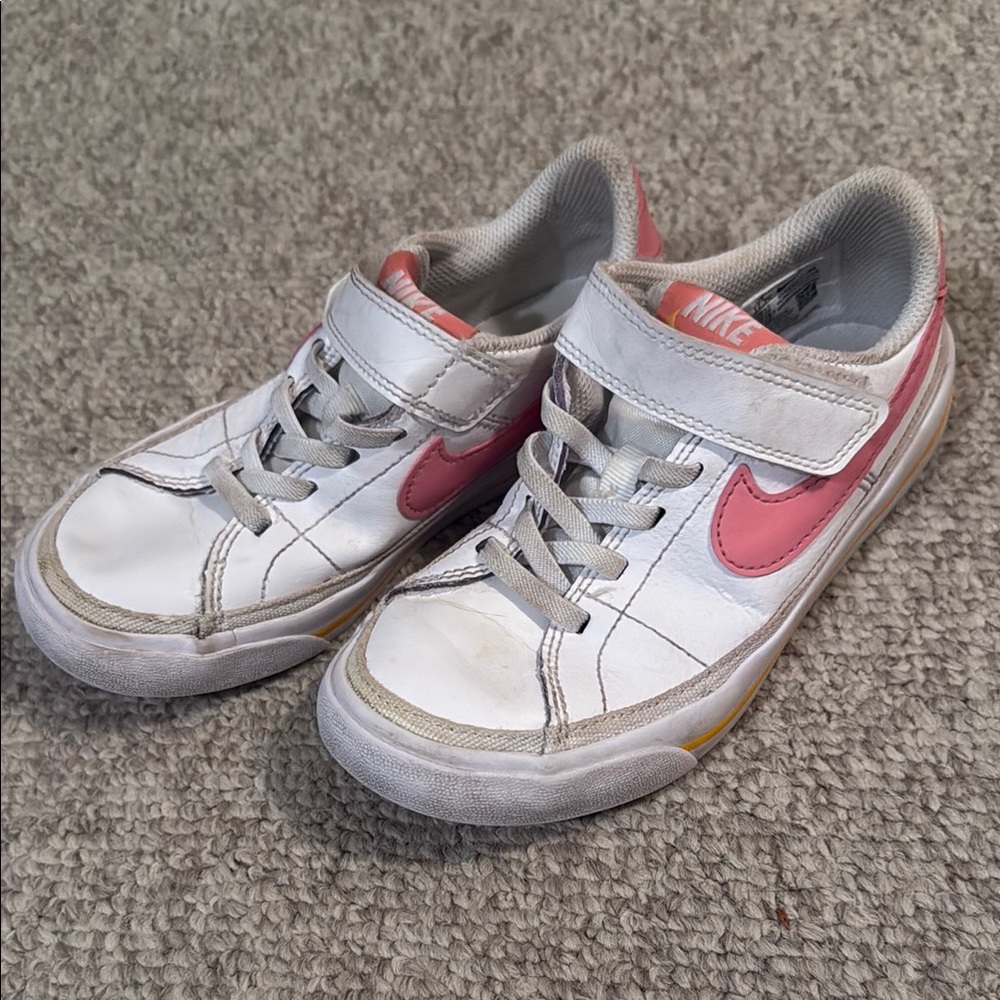 Nike Kids White and Pink Sneakers